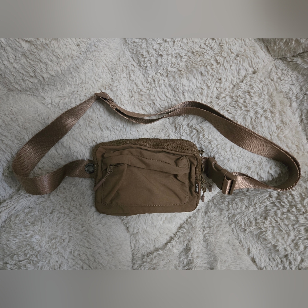 Iris & Rainbow Tan Crossbody Bag